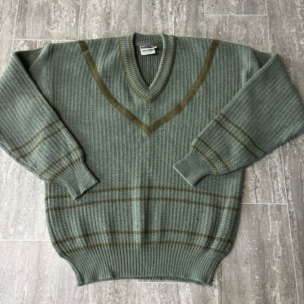 Vtg Scottish Wool Sweater L Green V-Neck Fisherman Style waffle Knit Preppy
